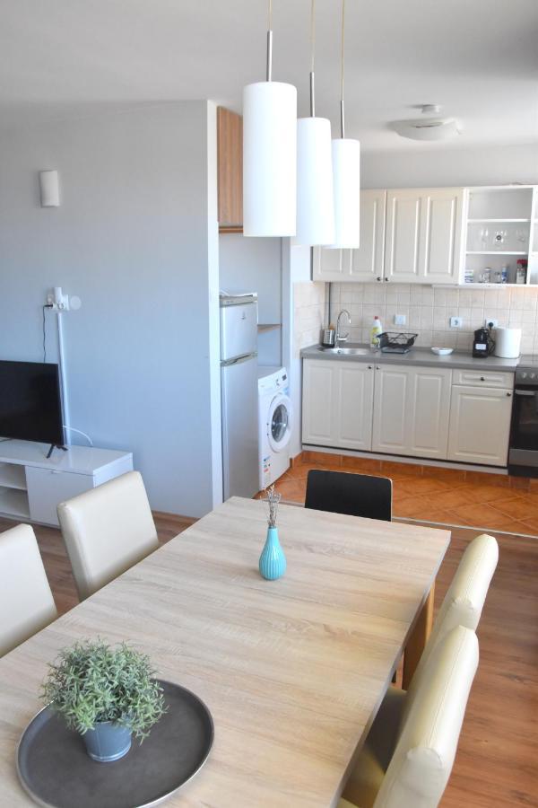Panorama View Apartment Veszprem Bagian luar foto